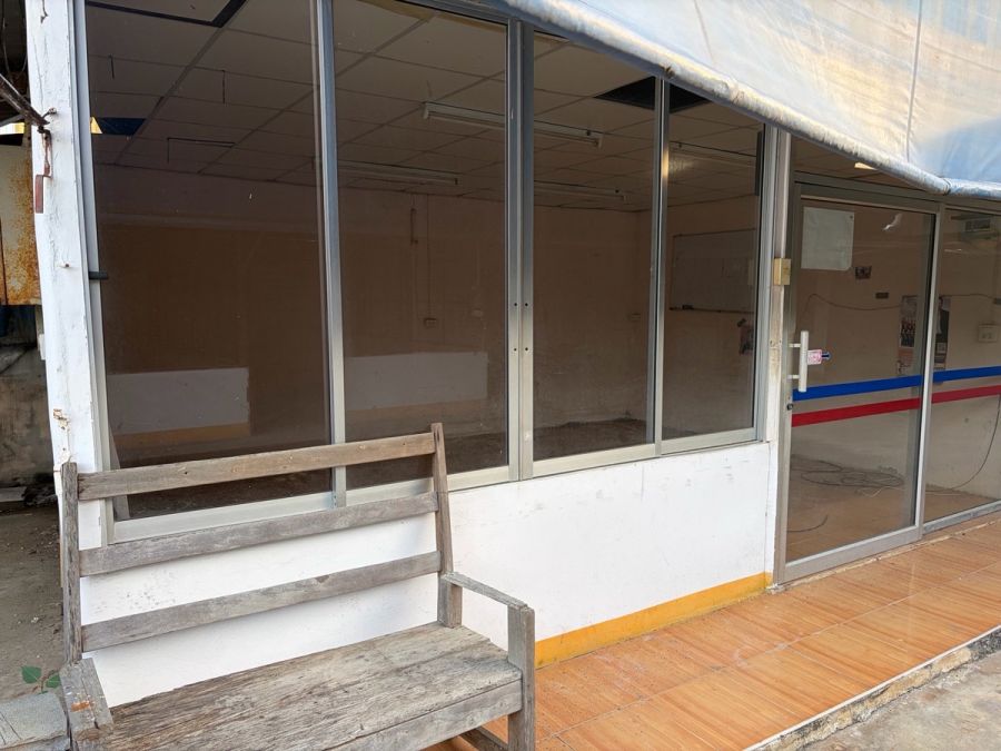 - ขายที่ดินให้เช่า ลาดพร้าว รัชดา 36 โชคชัย 4 เสือใหญ่ ใกล้ม.จันทรเกษม พร้อมสิ่งปลูกสร้าง