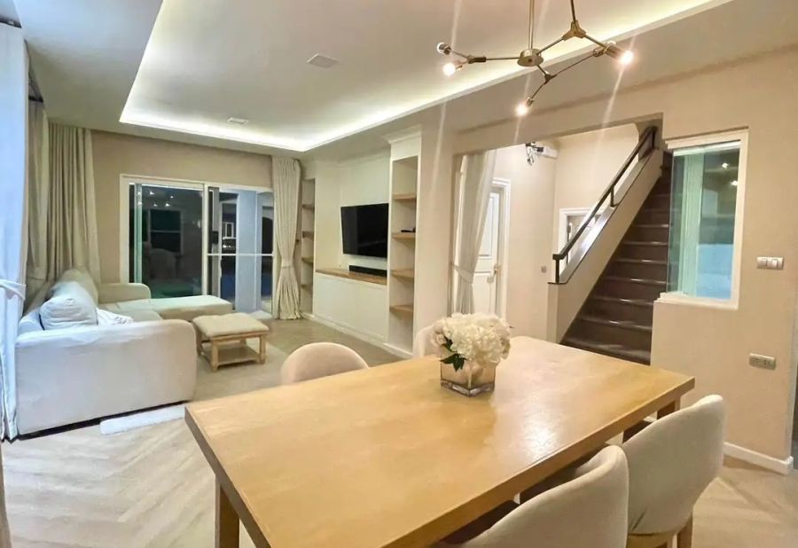 - ให้เช่า บ้านเดี่ยว โครงการ มัณฑนา อ่อนนุช วงแหวน 5 Single/ Detached House ราคา 55,000 บาท/เดือน