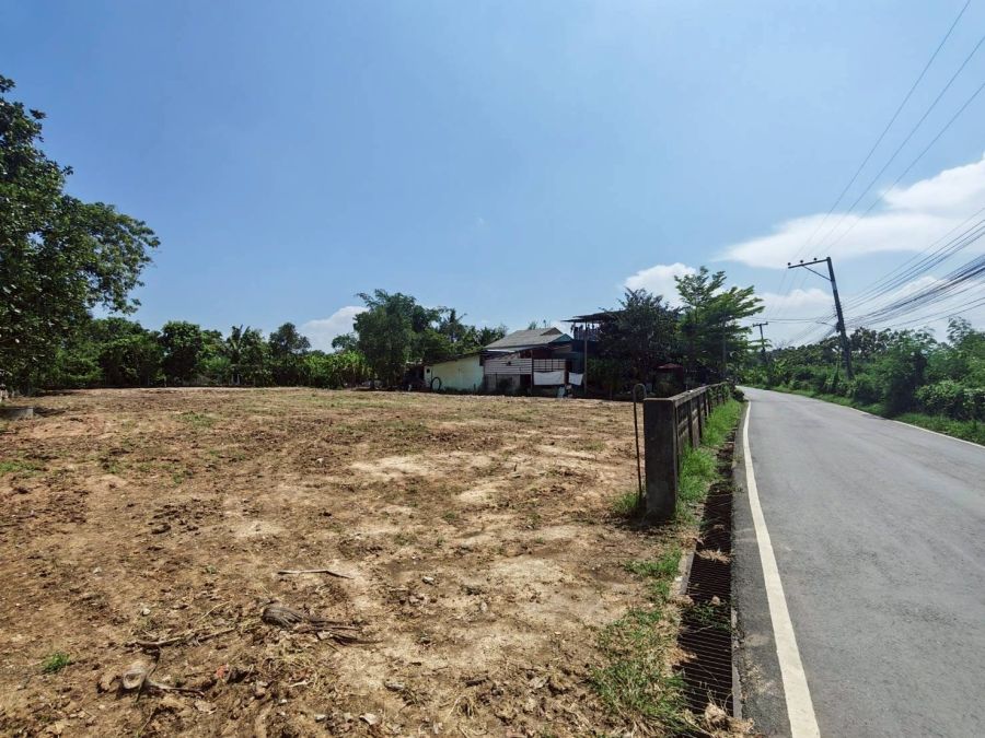 - ขายที่ดินถมแล้ว ติดถนนสาธารณะ โซนสารภี เชียงใหม่ ทำเลดี ใกล้เมือง พร้อมสร้างบ้านได้ทันที!