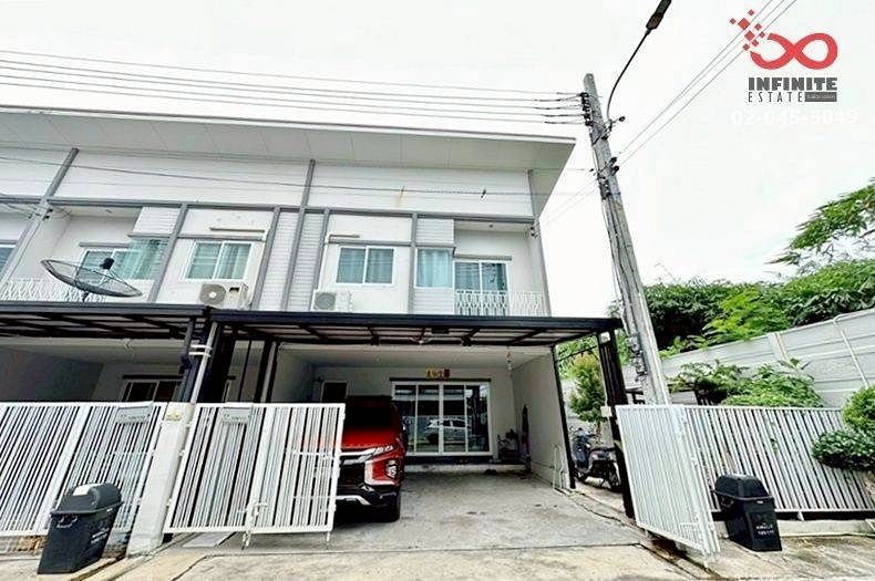 - ขายทาวน์โฮม 2 ชั้น หลังริม 34 ตร.ว. ม.เดอะ มิราเคิล ถนนเทพารักษ์ บางพลี สมุทรปราการ