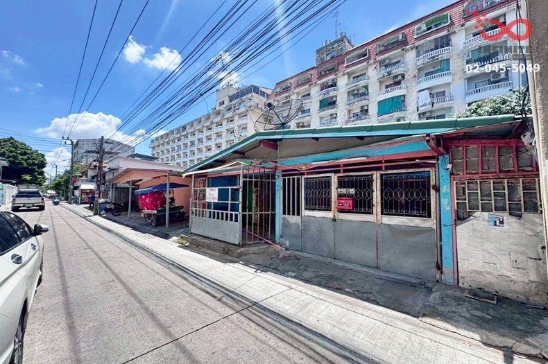 - ขายห้องเช่า 5 ห้อง ที่ดิน 46 ตร.ว. ถนนลาดพร้าว ซอยลาดพร้าว 80 ใกล้รถไฟฟ้าสายสีเหลือง