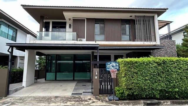 - ให้เช่าบ้านเดี่ยวใกล้ Mega Bangna, มอเตอร์เวย์ , บางนาตราด ทางด่วนบูรพาวิธี เลี้ยงสัตว์ได้ หมู่บ้านมัณฑนา อ่อนนุช-วงแหวน 31