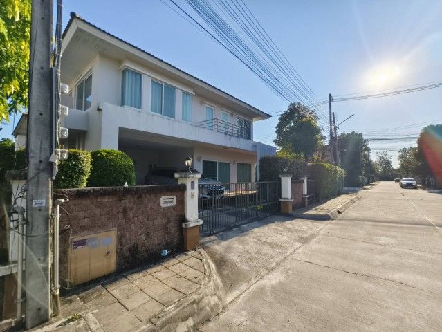 - บ้านเดี่ยวหรู หลังมุม พื้นที่ใหญ่ ในโครงการคุณภาพจาก Q House โครงการวรารมย์ เจริญเมือง สันกำแพง