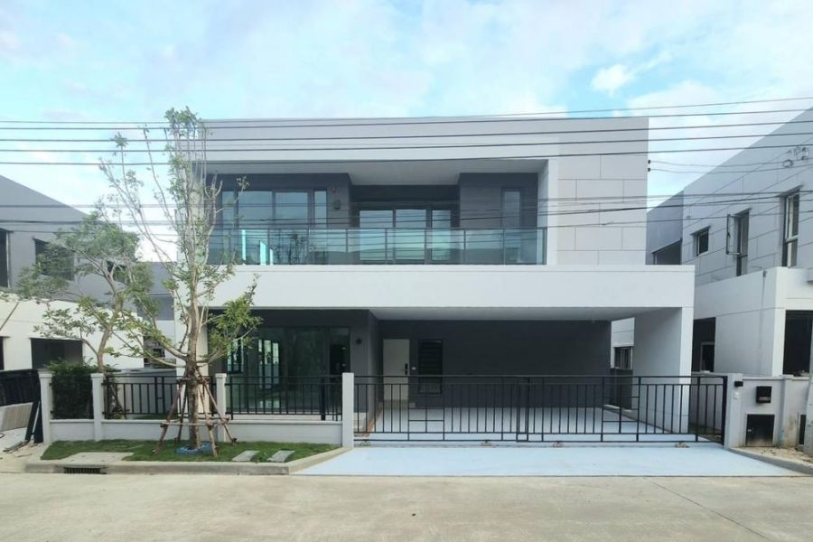 - ขาย/ให้เช่าบ้านเดี่ยว Centro Bangna ตกแต่ง Luxury ฟังก์ชั่นครบ พร้อมเข้าอยู่ ทำเลดีติด Mega บางนา