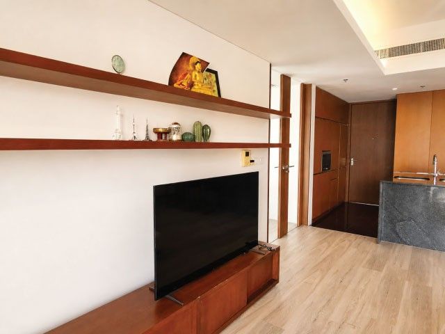 - ขายสิทธิการเช่า 14 ปี หรือให้เช่ารายเดือน Hansar Residence ราชดำริ 107 ตร.ม. 2 นอน 2 น้ำ ลิฟท์ส่วนตัว วิวเมือง กทม