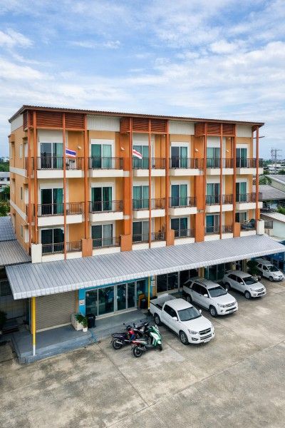 - ใกล้รร.สามัคคีบำรุง 600 ม. ประชาอุทิศ29-35 บิ๊กซี สุขสวัสดิ์ 850ม. อาคารพาณิชย์ 4 ชั้น 4 นอน 4 น้ำ บิ๊กซี มาร์เก็ต ประชาอุทิศ 17