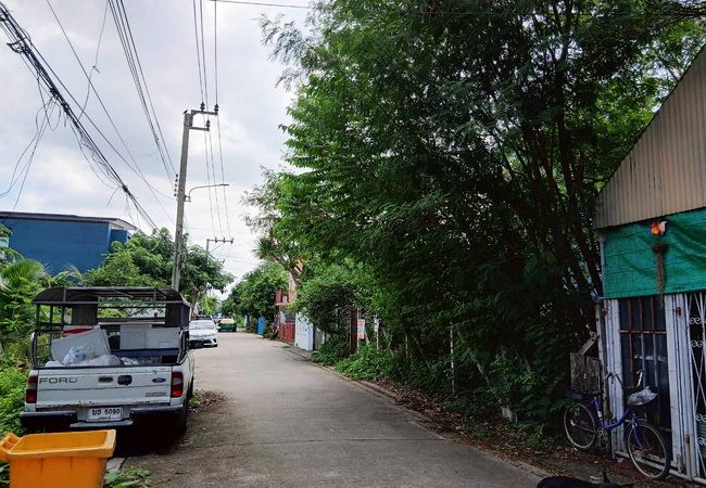 - ขายที่ดิน ซอยมัยลาภ(ประเสริฐมนูกิจ 29) ลาดพร้าว กรุงเทพมหานคร เนื้อที่ 85 ตร.ว.