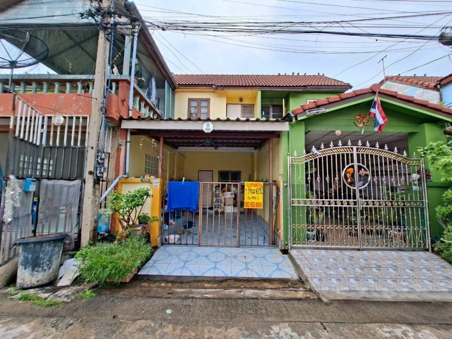 - ขายบ้าน 2 ชั้น หมู่บ้านกฤษณา ติดกับโรงเรียนวิภารัตน์