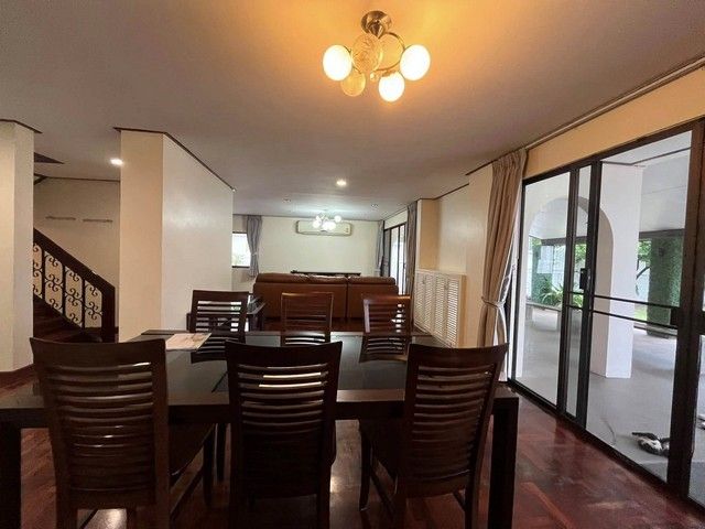 - ให้เช่าบ้านเดี่ยว ย่านสวนหลวง พัฒนาการ หมู่บ้านปัญญา พัฒนาการ 30 เนื้อที่ 220 ตรว. 5 ห้องนอน 4 ห้องน้ำ 2ห้องแม่บ้าน