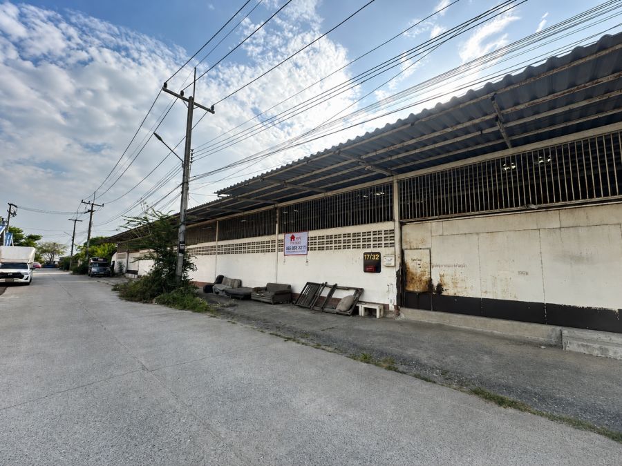 - ให้เช่าโกดัง/คลังสินค้า 1,512 ตร.ม. ลาดสวาย ลำลูกกา ปทุมธานี พร้อมสำนักงานและชั้นลอย HRE00439