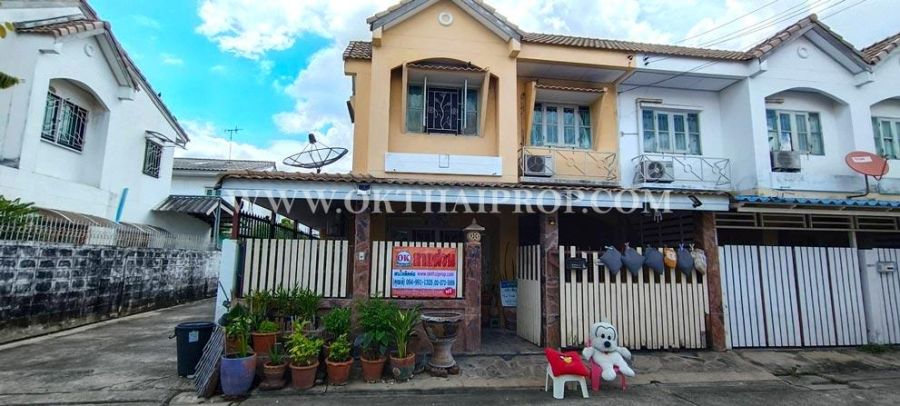 - ทาวน์เฮ้าส์ หมู่บ้านบัวทองธานี บางบัวทอง นนทบุรี