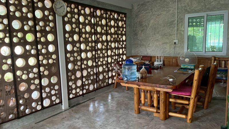 - บ้านพร้อมที่ดินขนาด 5ไร่1งาน87ตรว.ท่ายาง จ.เพชรบุรี