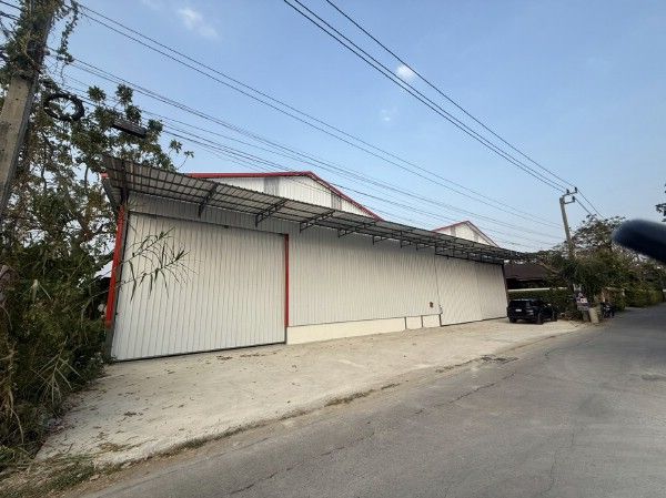 - ให้เช่าโกดังโรงงานพร้อมออฟฟิศสร้างใหม่ย่านกรุงเทพกรีฑา ขนาด 650 1300 ตรม. พิกัดถนนกรุงเทพกรีฑา เขตสะพานสูง กรุงเทพฯ ใกล้มอเตอร์เวย์
