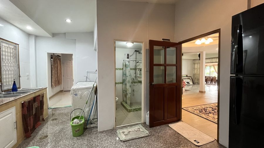 - บ้านเดี่ยวชั้นเดียว ใกล้โรงเรียนนานาชาติและ 89 พลาซ่า เชียงใหม่ (EN below)