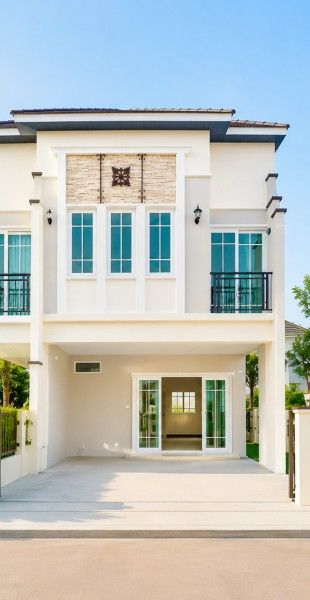 - ใกล้รร.นานาชาติสิงคโปร์สุวรรณภูมิ 700 ม. 18 ตร.ว. 4นอน ศรีนครินทร์-หนามแดง เมกา บางนา 3.2 กม. ทาวน์โฮม 2ชั้น พร้อมชั้นลอย 3 น้ำ