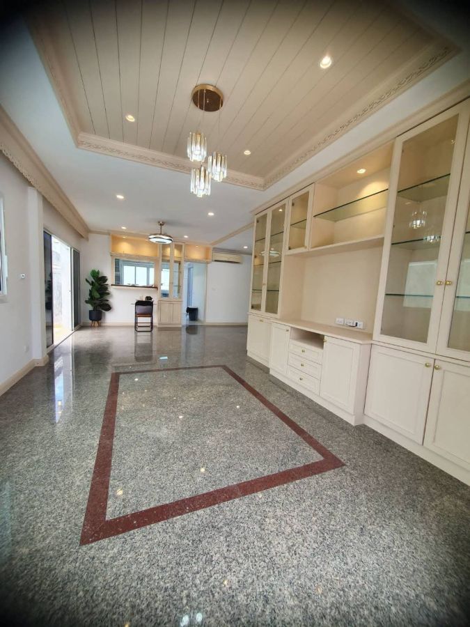 - ขายบ้านเดี่ยว Pool Villa ศุภาลัย ออร์คิดปาร์ค วัชรพล รีโนเวทใหม่ 88.5 ตรว. 4 ห้องนอน ถ.สุขาภิบาล 5 เขตสายไหม กรุงเทพ