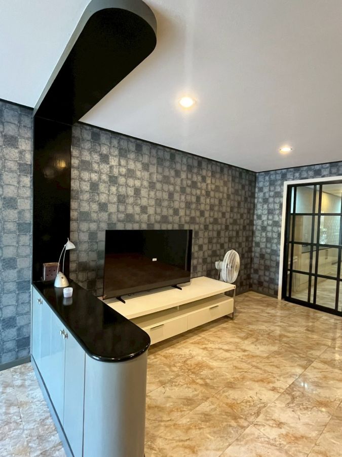 - ขายคอนโดหรู แกรนด์คอนโดเทล พัทยา (Grand Condotel) Pattaya