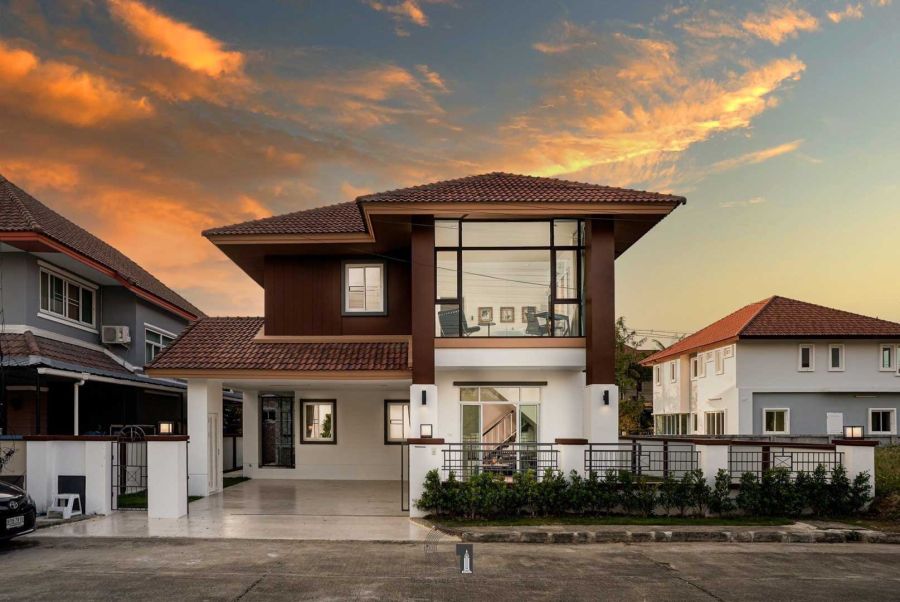 - บ้านหรู 2 ชั้นให้เช่า ใกล้โรงเรียนนานาชาติ Unity Concord, ABS และ ACIS ท่าศาลา เชียงใหม่ (EN below)