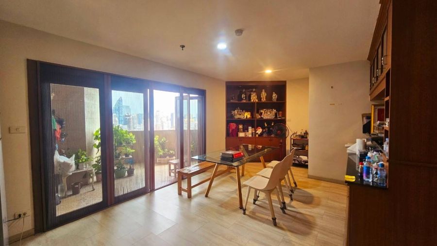 - ขายคอนโด Fifty Fifth Tower Thonglor 223 ตรม. ทองหล่อซอย 2 ใกล้ BTS ทองหล่อ เขตวัฒนา กรุงเทพ