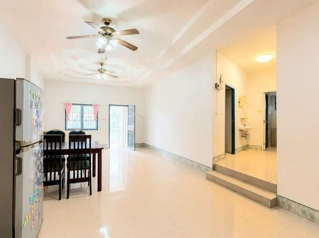 - ขายบ้านแฝด หมู่บ้านวิลล่าดาวรุ่ง อำเภอเมืองภูเก็ต 46.4ตร.ว. 3นอน2น้ำ