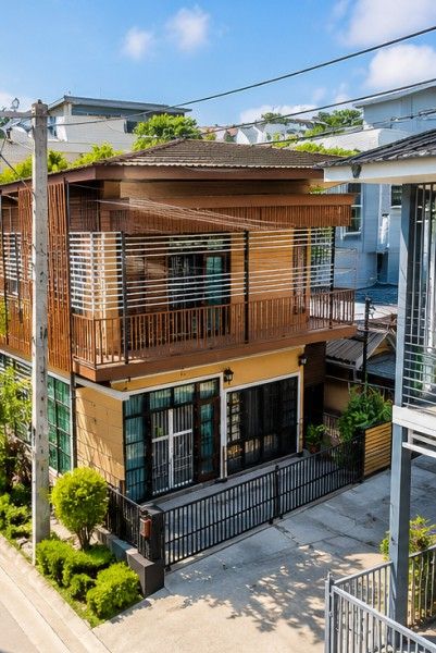 - บ้านเดี่ยวหลังมุม 4นอน กรุงเทพกรีฑา7 รถไฟฟ้าสายสีเหลือง ศรีกรีฑา 2.1กม. 3 น้ำ 40 ตร.ว. 160 ตร.ม. นานาชาติเวลลิงตันคอลเลจ รามคำแหง60