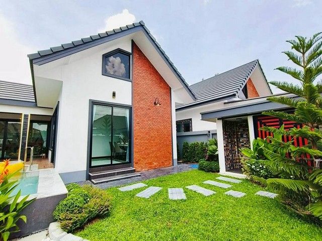 - ขายพลูวิลล่า สไตล์ Modern Luxury ทำเลดี ตกแต่งครบ พร้อมเข้าอยู่ FP-H02107