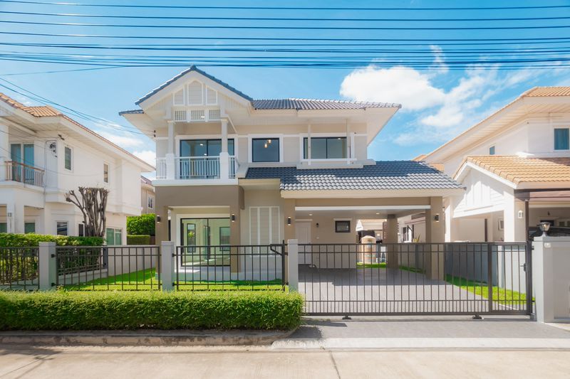 - ขายบ้านเดี่ยว เพอร์เฟค เพลส ราชพฤกษ์ เฟส 1 ใกล้วงเวียนพระราม 5 และโรงเรียนเด่นหล้า DBS