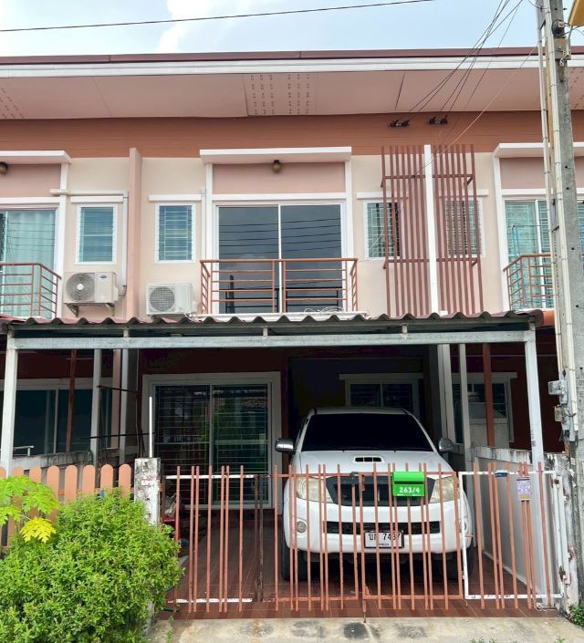 - ขายทาวเฮ้าส์ 2 ชั้นพร้อมคนเช่า หมู่บ้านพาทิโอ เพลส ระยอง (Patio Place Rayong) ระยอง
