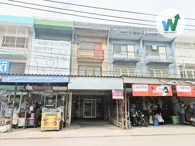 - ตึกแถว 3 ชั้น 1 คูหาซอยมหาวงษ์ สำโรง สมุทรปราการ 18 ตร.วา