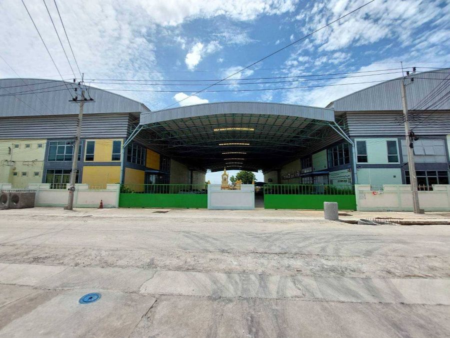 - ขายโรงงานผลิเครื่องสำอางใกล้นิคมบางปู ใกล้สนามบินสุวรรณภูมิ บางนา กม 12 แพรกษา ตำหรุ บางพลี