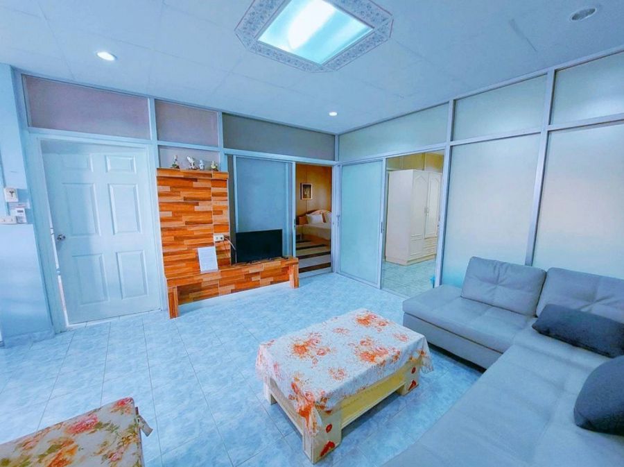 - Anna Residence ถนนเลียบหาดจอมเทียน 2 นอน 2 น้ำ 90 ตร.ม ชั้น 4 ทั้งชั้นเป็นส่วนตัว ตกแต่งครบ