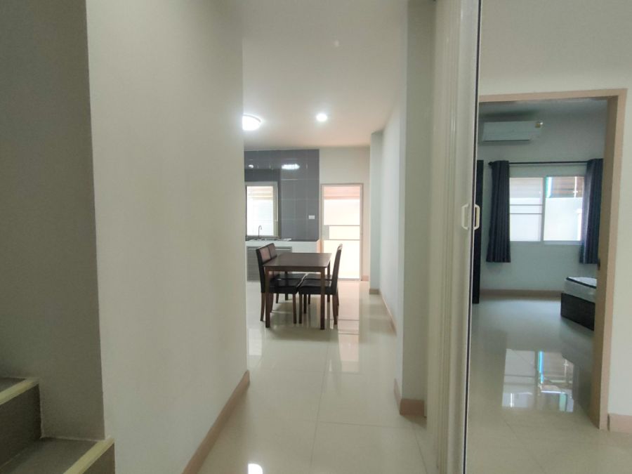- ให้เช่า บ้าน 2 ชั้น พร้อมเฟอร์นิเจอร์และเครื่องใช้ไฟฟ้าครบ | ใกล้ 89 พลาซ่า โรงเรียนวารี และสนามบินเชียงใหม่ (EN below)