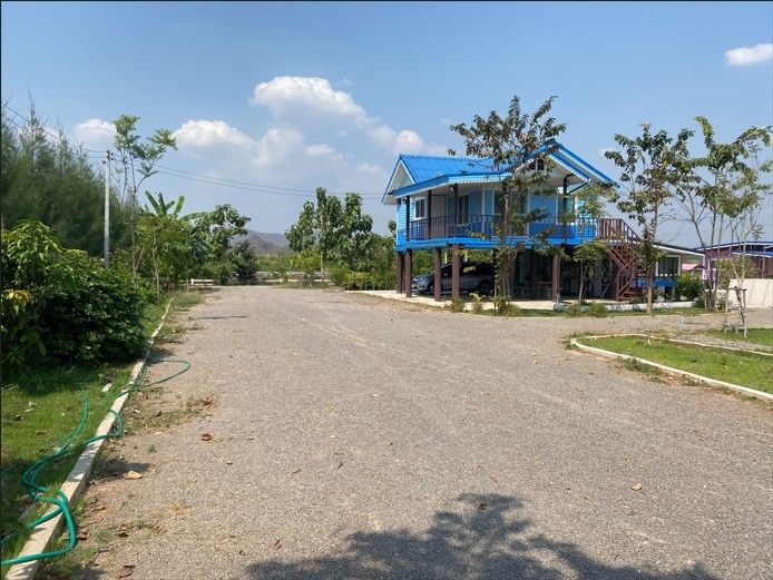- ขายที่ดินพร้อมสิ่งปลูกสร้าง 1ไร่ ทำเลดี อำเภอโพธาราม จังหวัดราชบุรี