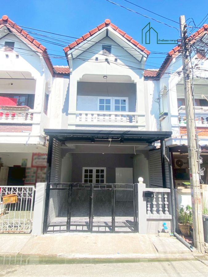 - ทาวน์เฮาส์ 2 ชั้น หมู่บ้านเลิศอุบล วัชรพล ซ.5 ถนนร่วมมิตรพัฒนา