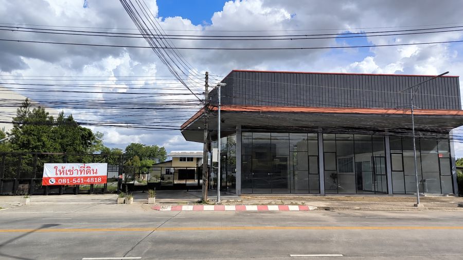 - ขาย/เช่า สำนักงาน 1 ไร่ หาดใหญ่ ทำเลทอง ติดถนนนวลแก้วอุทิศตัดใหม่ พร้อมอาคารสำนักงานตกแต่งพร้อมใช้ โฮมออฟฟิศโซลาร์เซลล์ และลานจอดรถ (เจ้าของขายเอง)