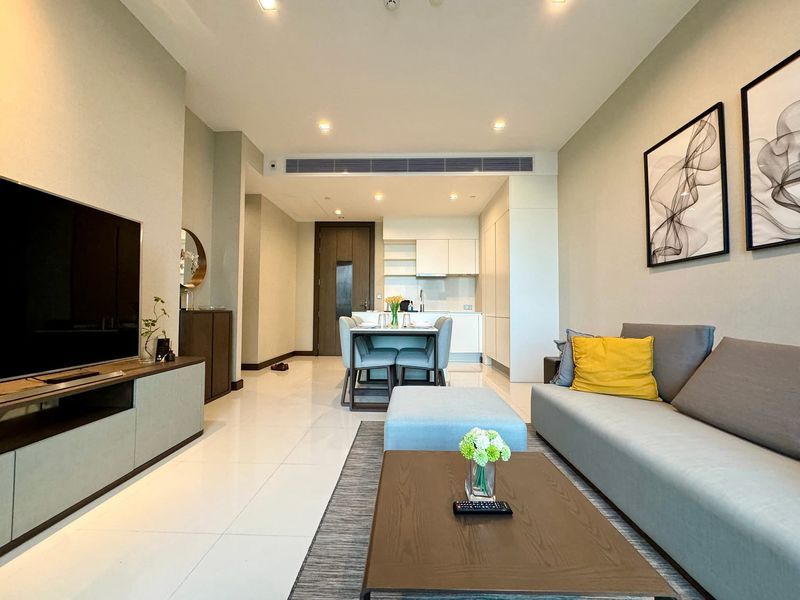 - ให้เช่า/ขาย Q1 Sukhumvit Condo เนื้อที่ 92 ตารางเมตร 2 ห้องนอน ชั้น 26 พร้อมเฟอร์นิเจอร์ ติด BTS นานา