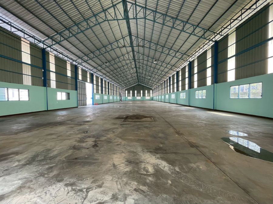 - โรงงานให้เช่าโรงงานพร้อมใช้งานโครงสร้างแข็งแรง อยู่อำเภอบ้านบึงจังหวัดชลบุรีสามารถขอใบ รง.4