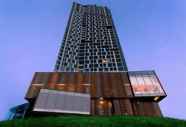 - ขายโรงแรมหรู ระดับ5ดาว ทำเลทอง ใจกลางเมือง อไรซ์ โฮเต็ล ศรีราชา FP-C02150