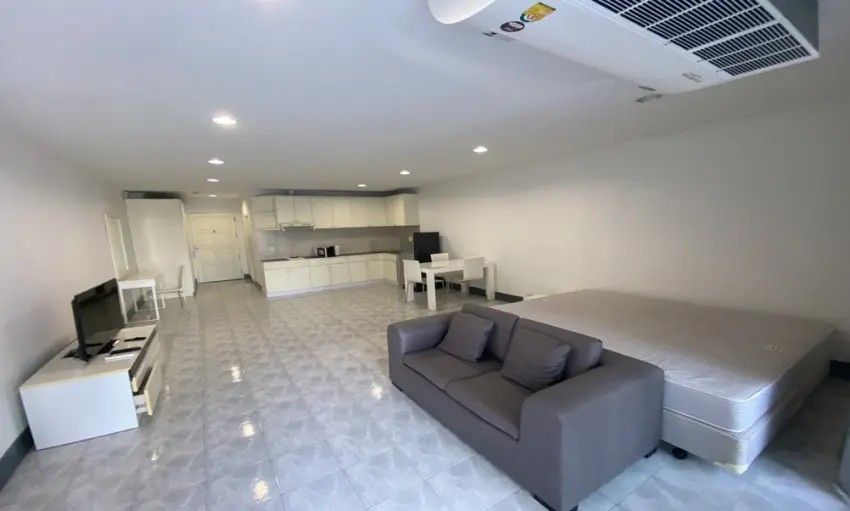 - ขาย คอนโดบางนา คอมเพล็กซ์ ห้อง studio ขนาด 59.35 ตร.ม. เขตบางนา