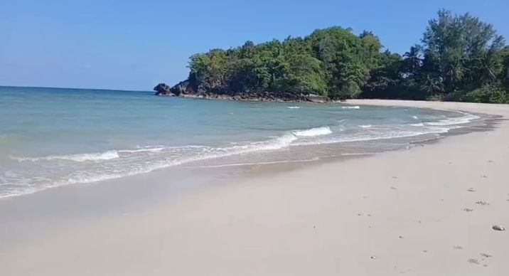 - ที่ดินติดทะเลชุมพร19ไร่ อ.ปะทิว ใกล้สนามบินชุมพร