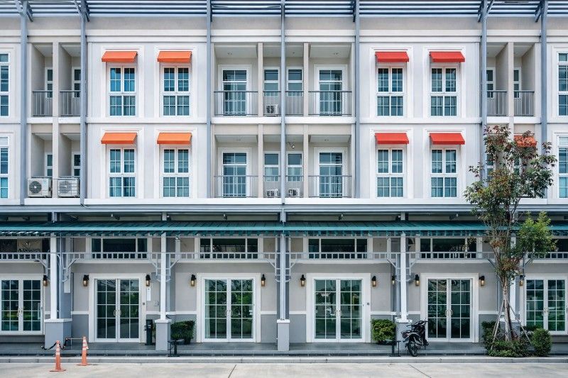 - โฮมออฟฟิศ 3.5 ชั้นดีไซน์สไตล์ยุโรป ฟังก์ชั่น 2 นอน 3 น้ำ ม.อัสสัมชัญ สุวรรณภูมิ 900 ม.พร้อมเฟอร์ฯ