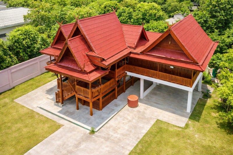 - ใกล้เทศบาลตำบลสันปูเลย 900 ม. เชียงใหม่ ดอยสะเก็ด บ้านทรงไทยล้านนา 3 นอน 3 น้ำ ใกล้ รร.บ้านป่าขุย 700 ม. บรรยากาศรีสอร์ตส่วนตัว