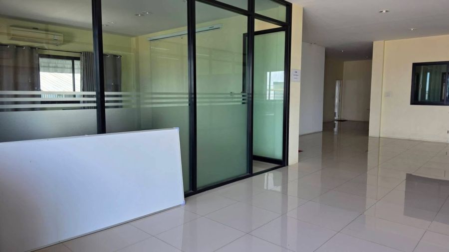 - ให้เช่าโรงงานโกดัง สมุทรสาคร ใกล้วัดบางปิ้ง ขนาดโกดัง 3,450ตรม. สำนักงาน3ชั้น ไฟ3เฟส รถเทรลเลอร์เข้าออกได้สะดวก พร้อมใช้งาน