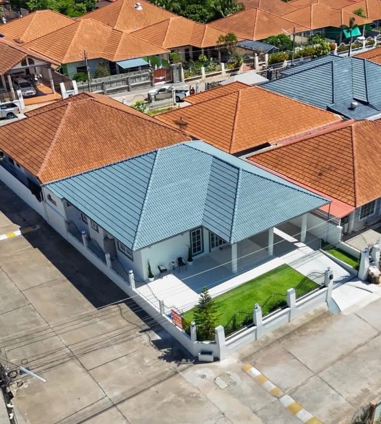 - บ้านเดี่ยวหลังมุม 256 ตรม.3 ห้องนออ หมู่บ้านเอกมงคล 4/1 เขาตาโล สำหรับขาย