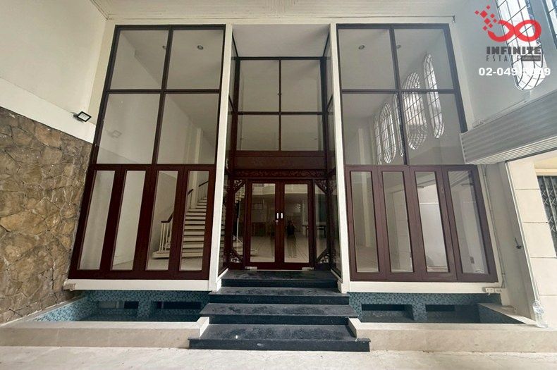 - ขายและให้เช่าตึกแถว 5.5 ชั้น 70 ตร.ว. ถนนพระราม 4 - จารุเมือง บรรทัดทอง ปทุมวัน รีโนเวทใหม่ ใกล้ MRT หัวลำโพง