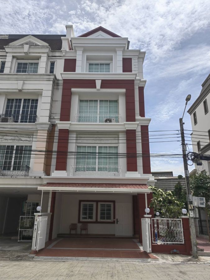 - ให้เช่า Home Office 4 ชั้น Plus Park Avenue ลาซาล ศรีนครินทร์