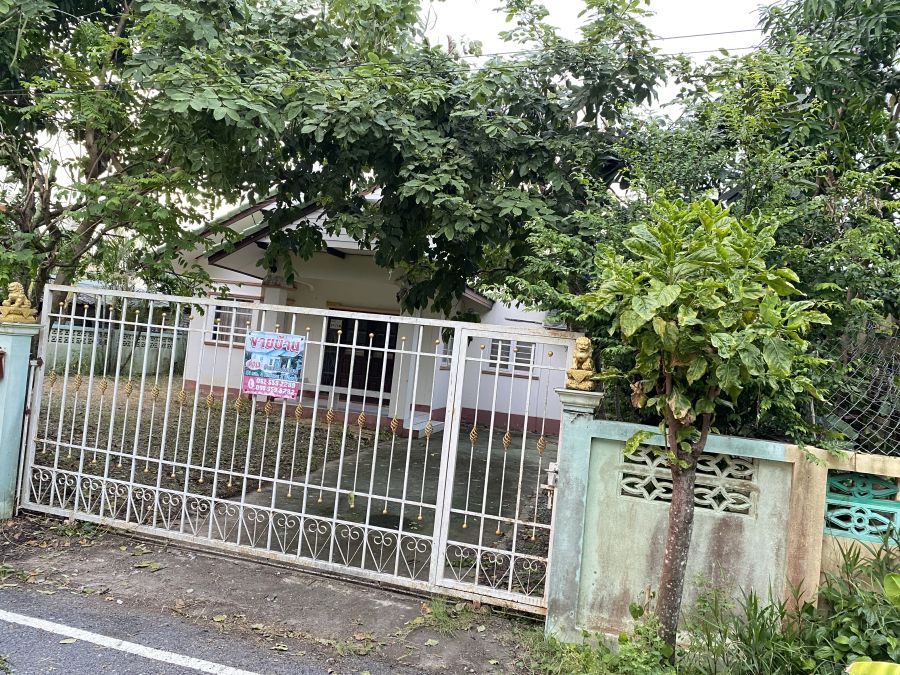 - ขายบ้านเดี่ยวชั้นเดียว บ้านใหม่ 92 ตร.ว. พร้อมเฟอร์นิเจอร์ครบ เข้าอยู่ได้ทันที ซอย รร.บ้านใหม่ บางใหญ่ นนทบุรี