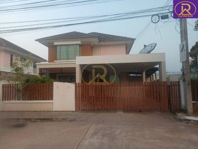 - ขายบ้านเดี่ยว 2 ชั้น หลังใหญ่ ปรับปรุงใหม่ พร้อมอยู่ ทำเลทองใจกลางเมืองชลบุรี หมู่บ้านเดอะบราวน์ เฮ้าส์ (The Brown House)
