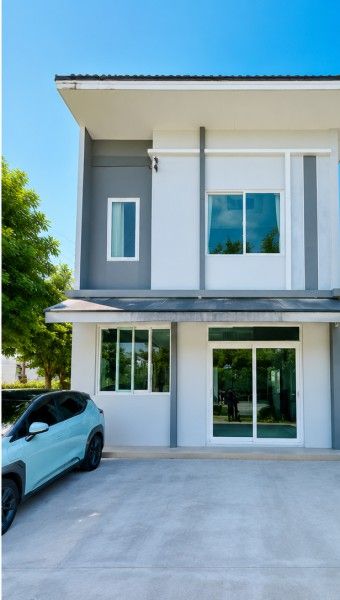 - แปลงมุม 3-4นอน ทำเลเพชรเกษม-ทวีวัฒนา ทาวน์เฮาส์ 2 ชั้น 2 น้ำ 29 ตร.ว. 230 ตร.ม.ใกล้ตลาดเวิลด์มาร์เก็ต 700 ม.