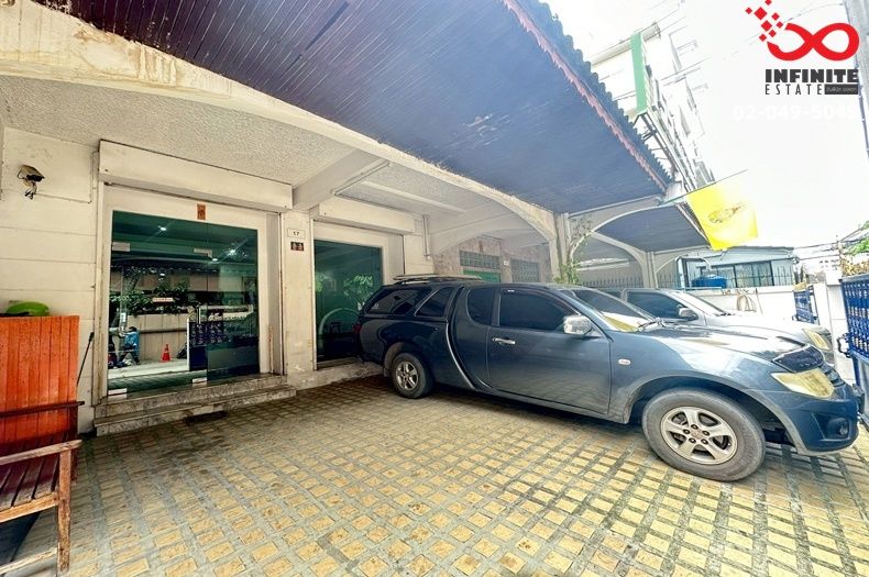 - ขายทาวน์โฮม 3 ชั้น 2 หลัง ถนนรัชดาภิเษก ซอย 20 มิถุนา ห้วยขวาง ใกล้ MRT สุทธิสาร เหมาะทำสำนักงาน